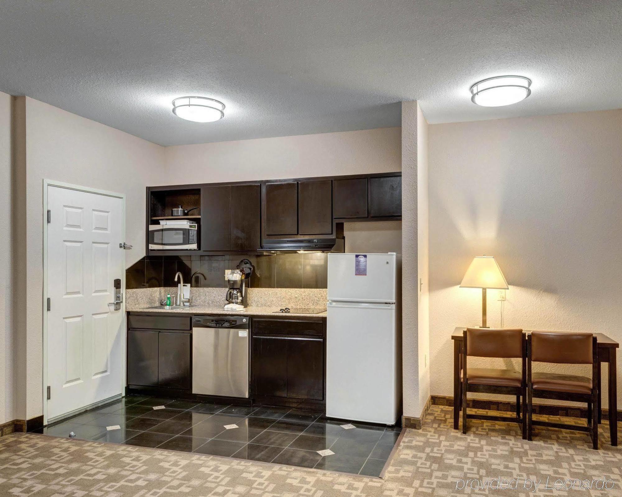 Suburban Extended Stay La Place Exterior photo