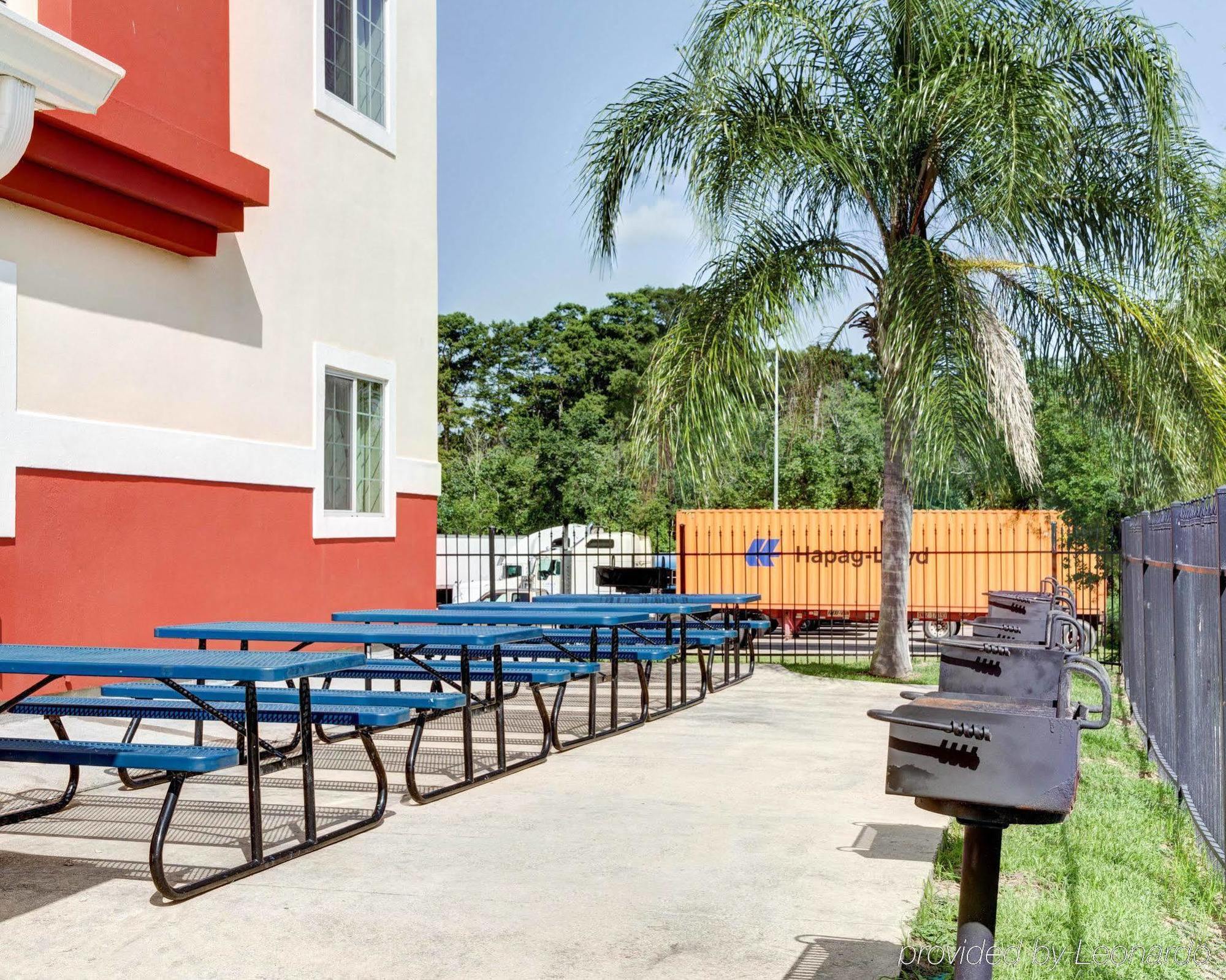 Suburban Extended Stay La Place Exterior photo